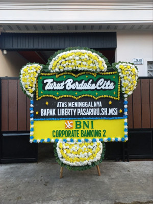 Papan Bunga Duka di Pulau Yerui